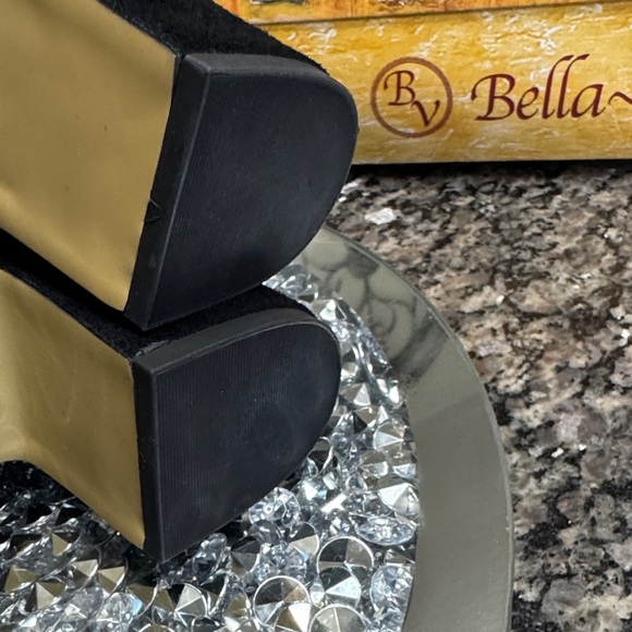 Bella Vita felicity Black suede Ankle Booties NWT 10N - Picture 14 of 15